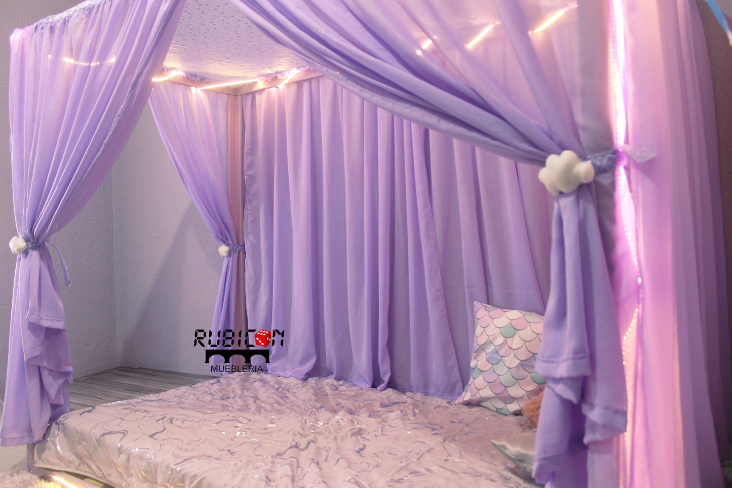 Cama Montessori casita de sueños en madera y pabellón mosquitero +vendido