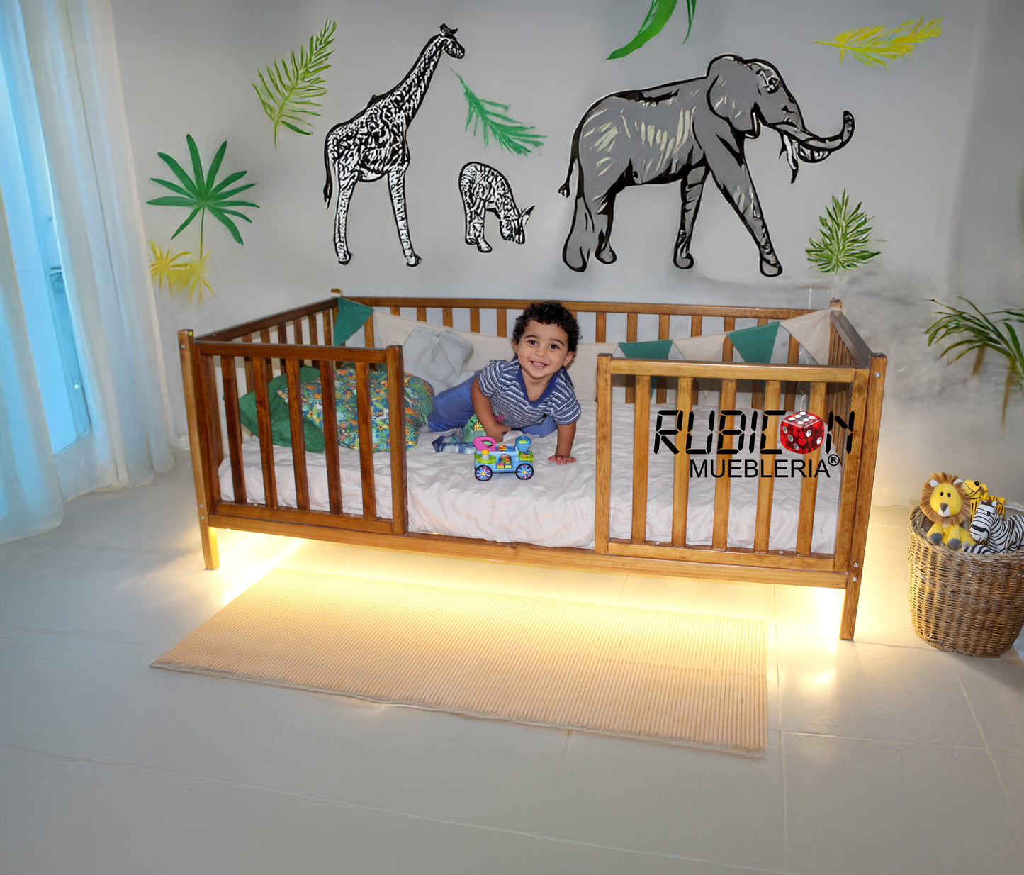 Cama Montessori de madera recamara para niños cuna con barandales