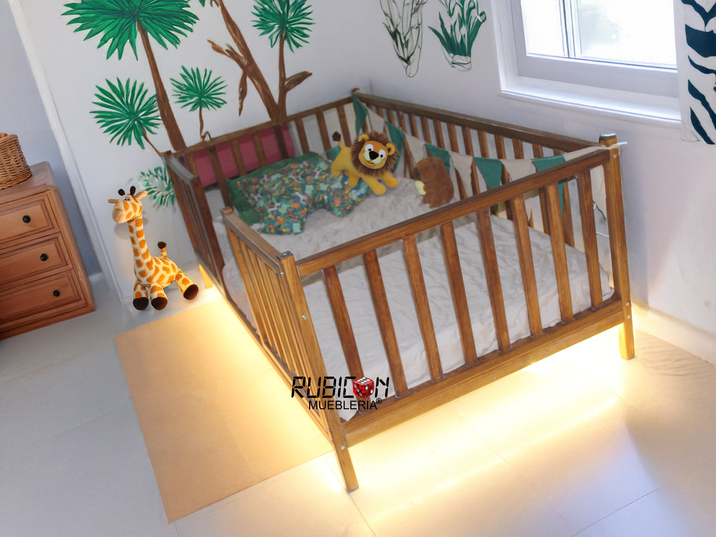 Cama Montessori de madera recamara para niños cuna con barandales