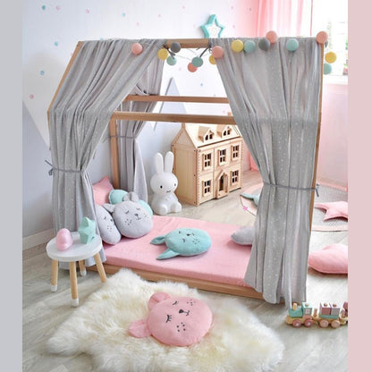 Cama montessori de madera casita de sueños infantil con par de cortinas