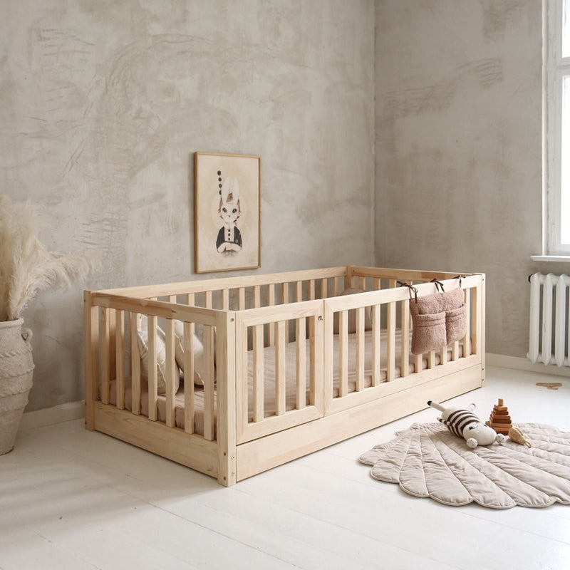 Cama Montessori cuna de madera mod. Stich + puerta